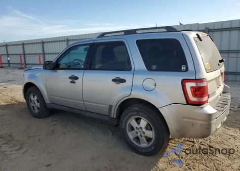 2012 Ford Escape Xlt z USA, uszkodzony, nr VIN 1FMCU9DG1CKB61670